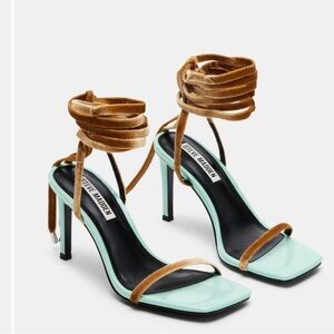 Steve Madden Passionate Multi Velvet Strappy Square Toe Heels Size 6.5